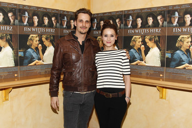 Max von Thun, Peri Baumeister