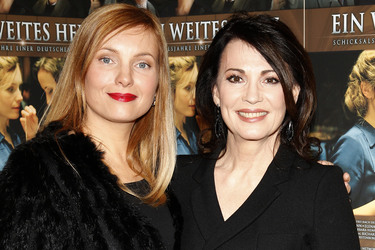 Nadja Uhl, Iris Berben