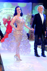 Dita Von Teese, Hermann Bühlbecker