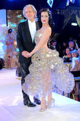 Hermann Bühlbecker, Dita Von Teese