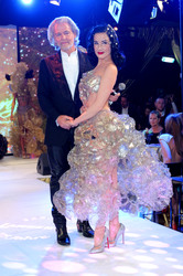 Hermann Bühlbecker, Dita Von Teese