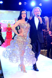 Dita Von Teese, Hermann Bühlbecker