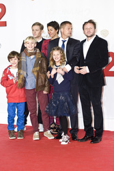 Matthias Schweighöfer, Jasmin Gerat, Til Schweiger, Emma Schweiger, Samuel Finzi
