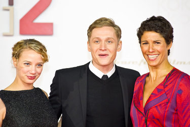 Jytte-Merle Böhrnsen, Matthias Schweighöfer, Jasmin Gerat