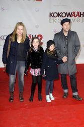 Anna Loos, Jan Josef Liefers mit ihren Toechtern Lilly und Lola