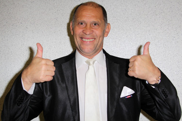 Russ 'The Voice' Bray