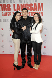 Marco Huck mit Ehefrau Amina und Schwester