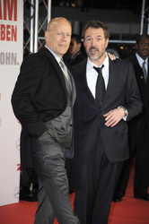 Bruce Willis, Sebastian Koch