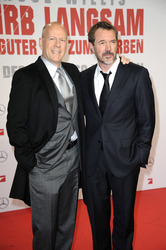 Bruce Willis, Sebastian Koch