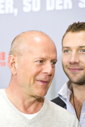 Bruce Willis, Jai Courtney