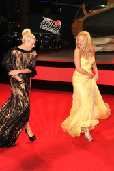 Kimberley Wyatt, Ashley Roberts (Pussycat Dolls)