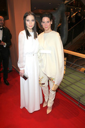 Nora von Waldstätten, Bibiana Beglau