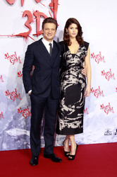 Jeremy Renner, Gemma Arterton