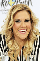 Natalie Horler (Cascada)