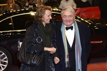 Claude Lanzmann mit Begleitung