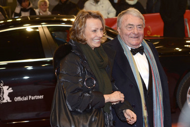 Claude Lanzmann mit Begleitung