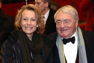 Claude Lanzmann mit Begleitung