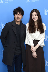 Sunkyun Lee / Seon-gyun Lee / Lee Sun-gyun, Eunchae Jung / Jeong Eun-Chae / Jung Eun-chae