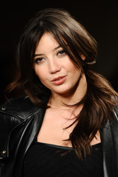 Daisy Lowe