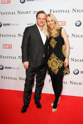 Alexander zu Schaumburg-Lippe mit Gattin Nadja Anna Zsöks