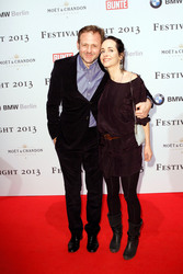 Samuel Finzi mit Gattin