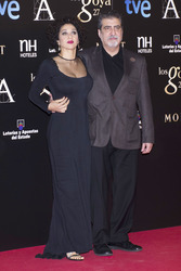 Javivi mit Begleitung