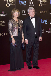 Enrique Cerezo mit Begleitung