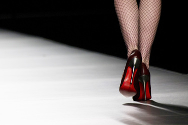 Victorio & Lucchino Model