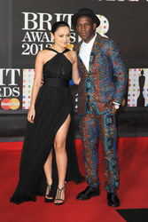 Labrinth mit Begleitung