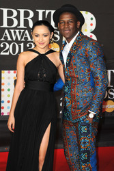 Labrinth mit Begleitung