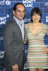 Navid Negahban, Zuleikha Robinson