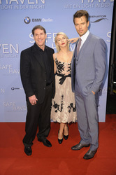 Nicholas Sparks, Julianne Hough, Josh Duhamel