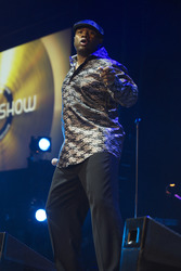 Claude Woods (Earth Wind & Fire Experience feat. Al McKay Allstars)