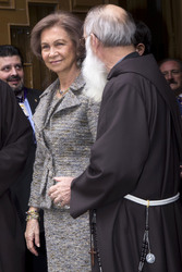 Sophia von Spanien besucht die Kirche Jesus de Medinaceli, Madrid