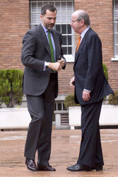 Felipe von Spanien beim Krankenhausbesuch, Madrid