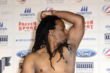 Wiegen zum Sat.1 Promiboxen, Düsseldorf