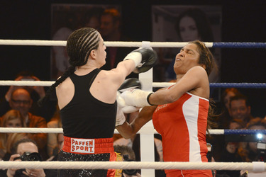 'Das große Sat.1 Promiboxen 2013' TV-Show, Düsseldorf