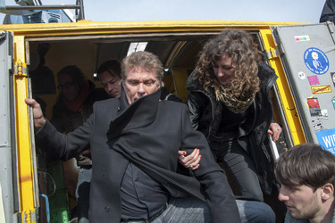 David Hasselhoff protestiert gegen Abbau der Berliner Mauer