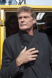 David Hasselhoff protestiert gegen Abbau der Berliner Mauer
