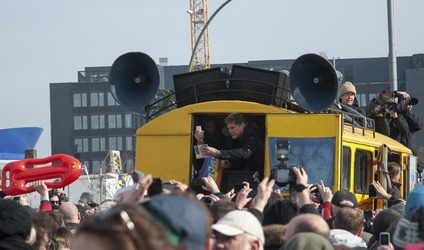 David Hasselhoff protestiert gegen Abbau der Berliner Mauer