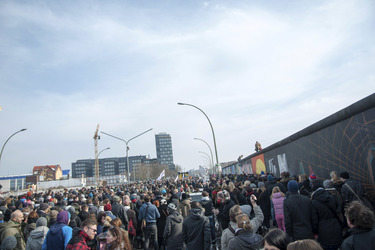 David Hasselhoff protestiert gegen Abbau der Berliner Mauer
