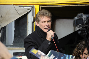 David Hasselhoff protestiert gegen Abbau der Berliner Mauer