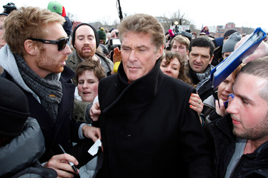 David Hasselhoff protestiert gegen Abbau der Berliner Mauer