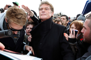 David Hasselhoff protestiert gegen Abbau der Berliner Mauer