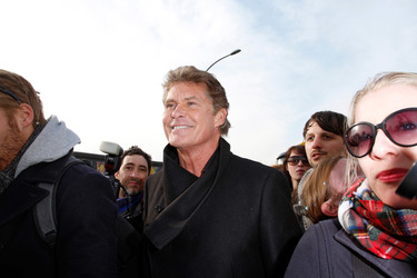 David Hasselhoff protestiert gegen Abbau der Berliner Mauer