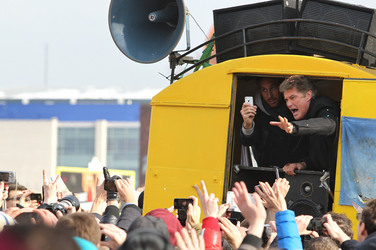David Hasselhoff protestiert gegen Abbau der Berliner Mauer