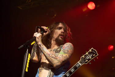 Justin Hawkins (The Darkness)