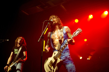 Dan Hawkins, Justin Hawkins (The Darkness)