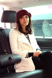 Ankunft von Katie Melua am Flughafen, Berlin