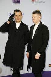 Theo Hutchcraft, Adam Anderson (Hurts)
